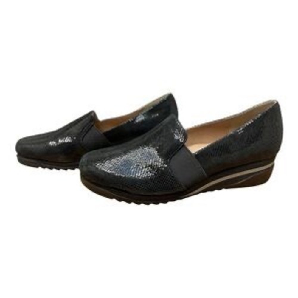 Bettye Muller Concept Black Snakeskin Embossed Leather Wedge Loafers Mens 8.5M‎